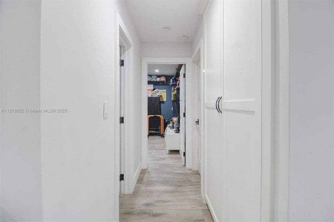 待售: $930,000 (3 贝兹, 2 浴室, 1491 平方英尺)