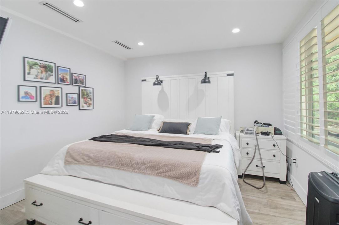 待售: $930,000 (3 贝兹, 2 浴室, 1491 平方英尺)