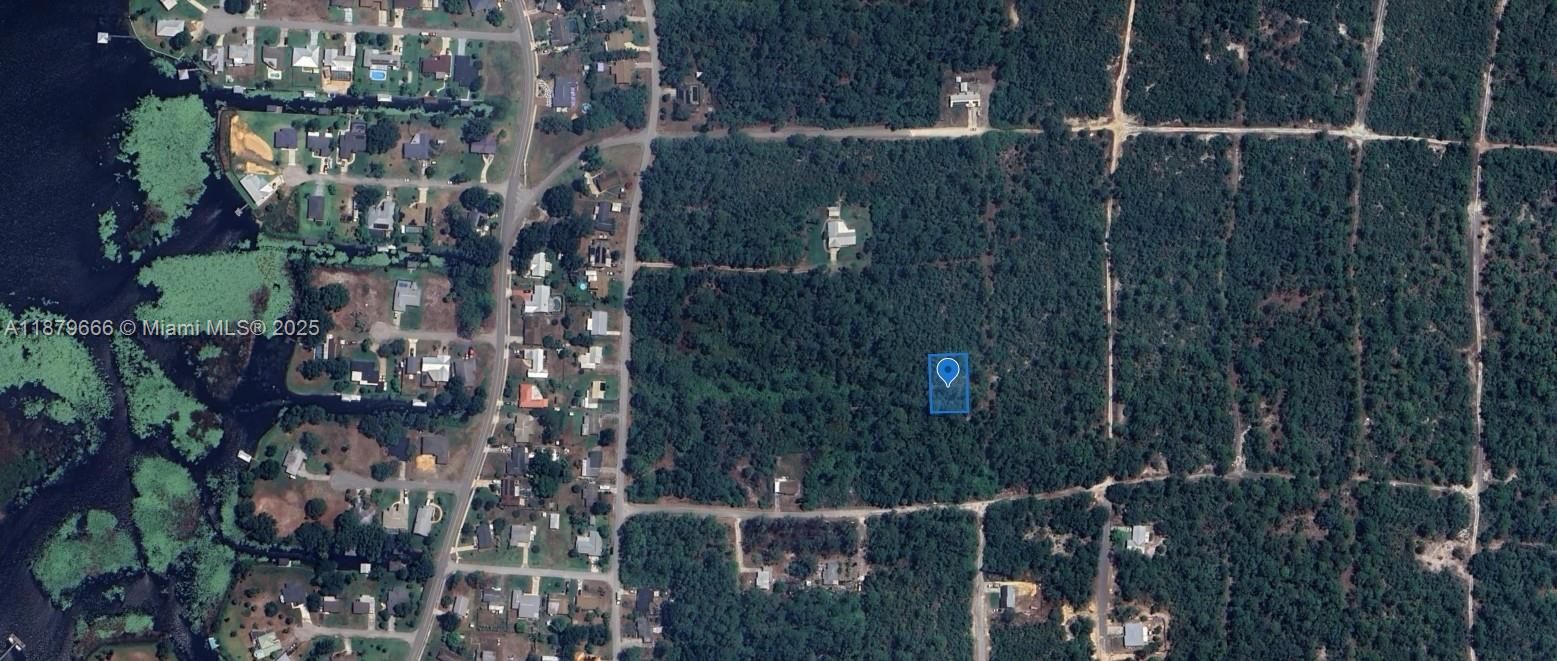 待售: $9,900 (0.23 acres)