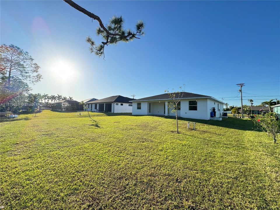 For Sale: $379,990 (3 beds, 2 baths, 1686 Square Feet)