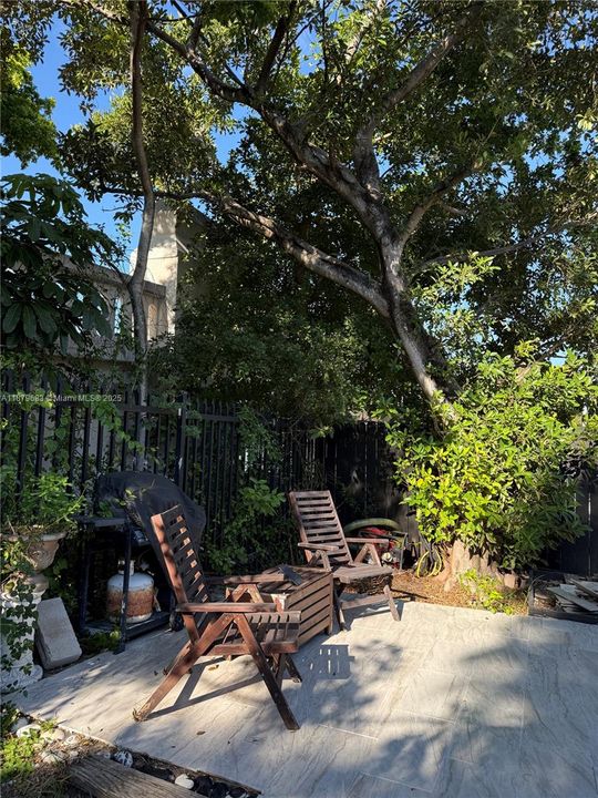 Activo con contrato: $1,749,000 (3 camas, 3 baños, 1700 Pies cuadrados)