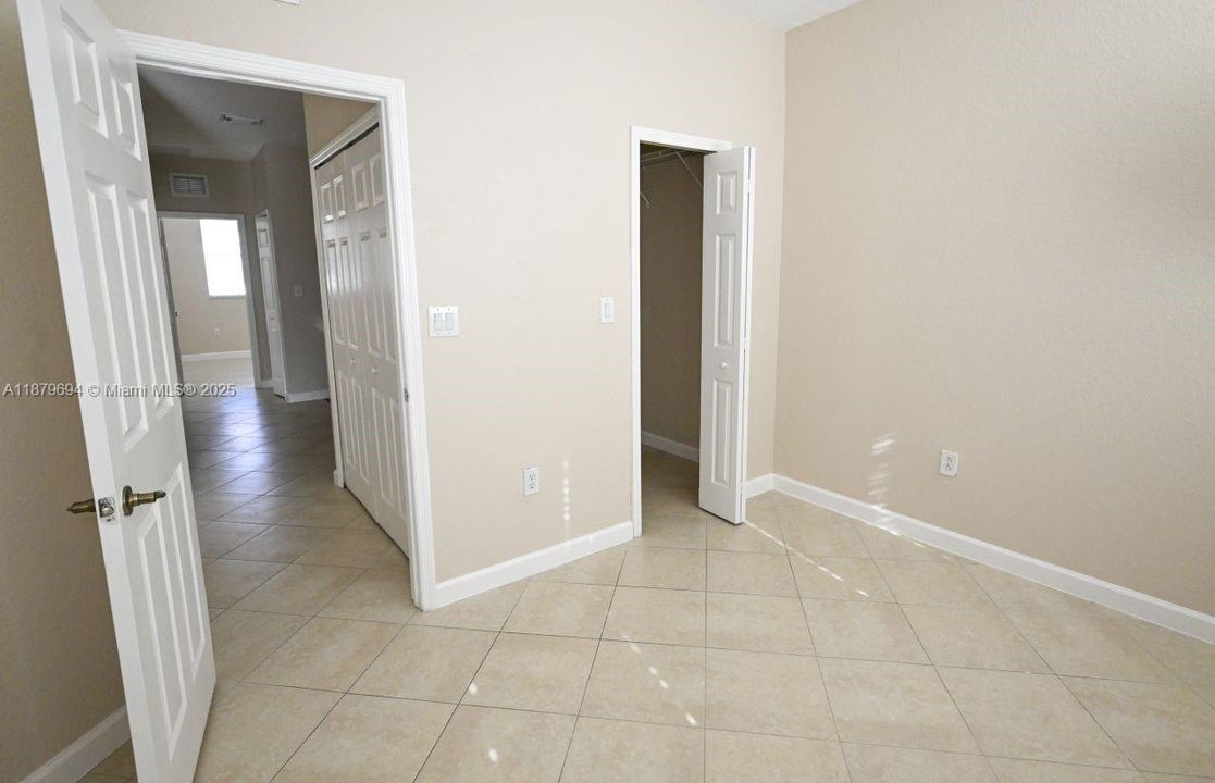 For Sale: $680,000 (4 beds, 2 baths, 1894 Square Feet)