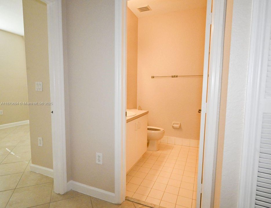 For Sale: $680,000 (4 beds, 2 baths, 1894 Square Feet)