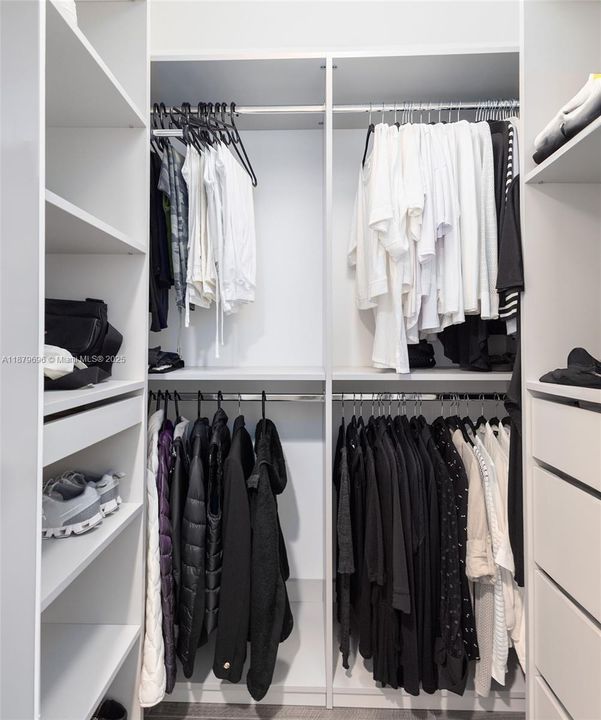 待售: $1,225,000 (2 贝兹, 2 浴室, 1080 平方英尺)