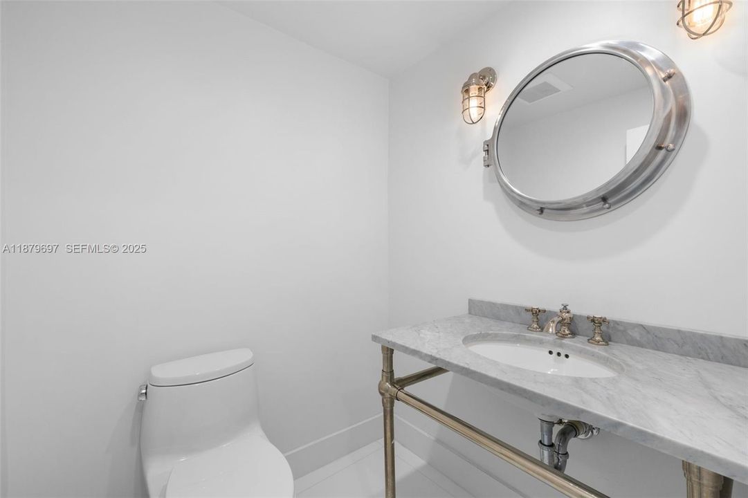 For Sale: $1,874,000 (3 beds, 2 baths, 1455 Square Feet)