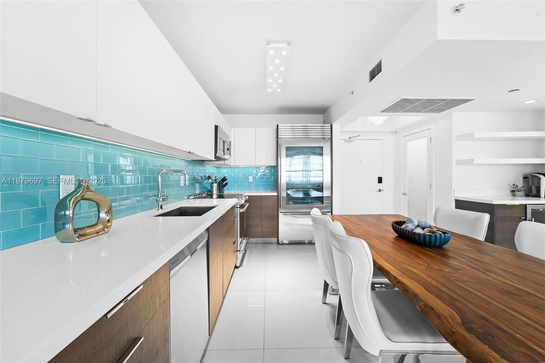 For Sale: $1,874,000 (3 beds, 2 baths, 1455 Square Feet)