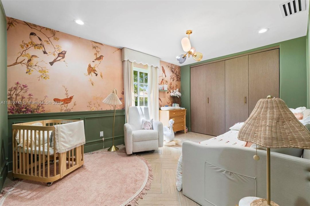 En Renta: $10,000 (4 camas, 3 baños, 3073 Pies cuadrados)