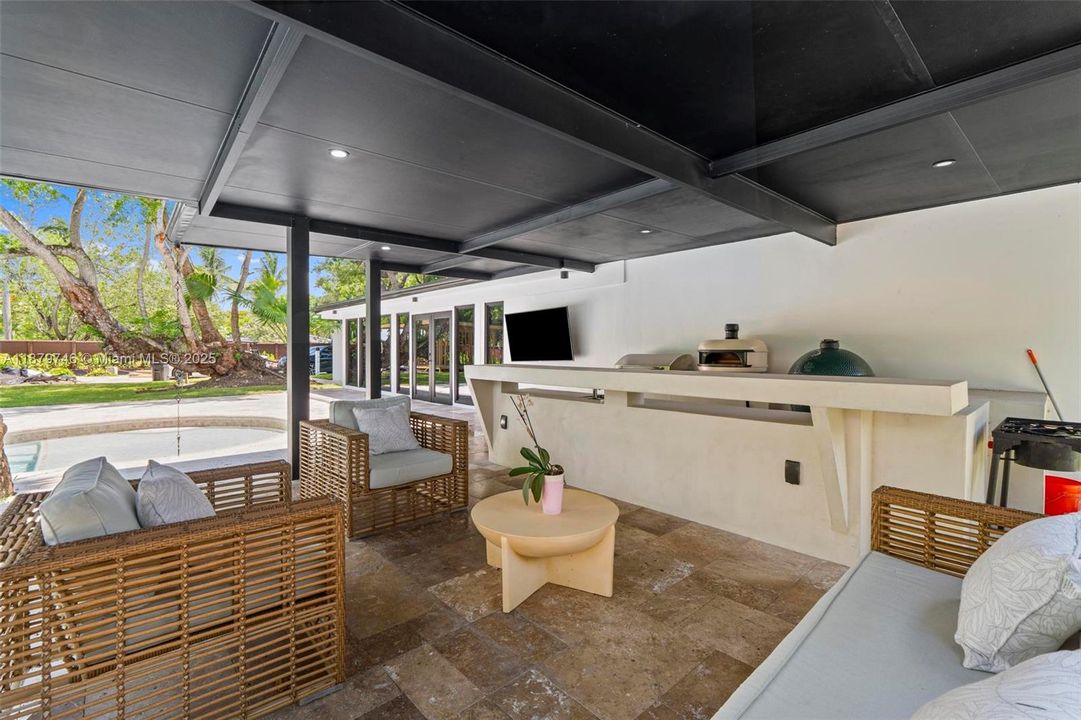 En Renta: $10,000 (4 camas, 3 baños, 3073 Pies cuadrados)