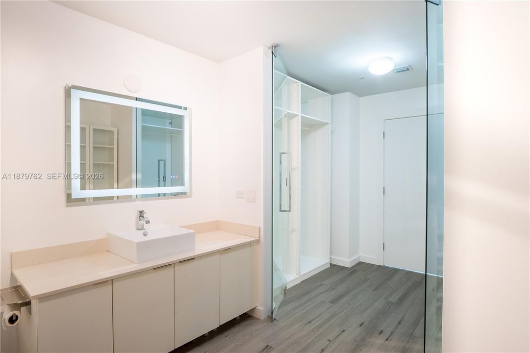 На продажу: $850,000 (3 спален, 3 ванн, 1668 Квадратных фут)