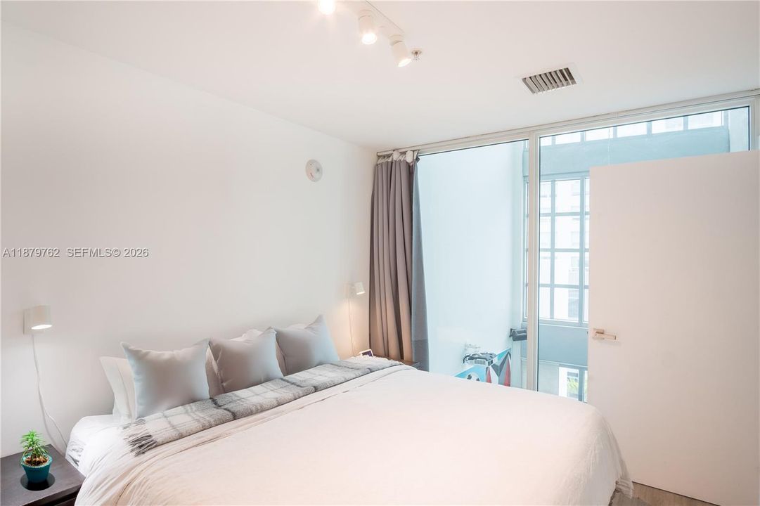 На продажу: $850,000 (3 спален, 3 ванн, 1668 Квадратных фут)