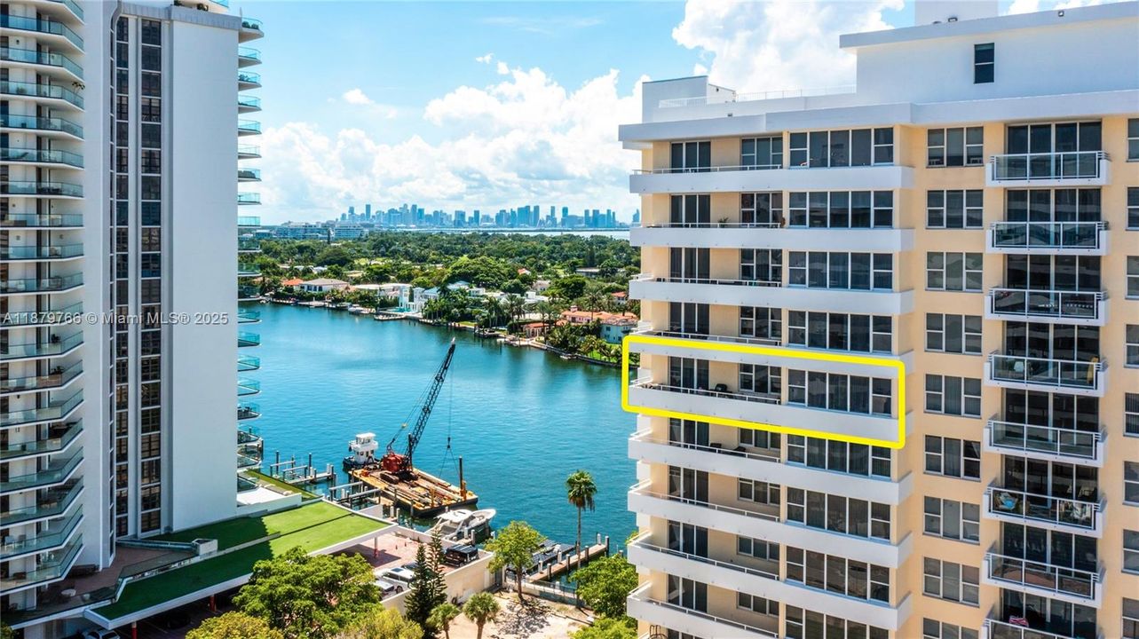 На продажу: $829,000 (2 спален, 2 ванн, 1650 Квадратных фут)