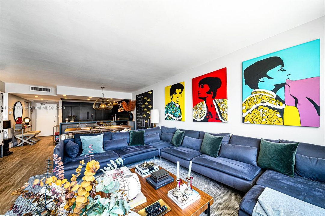 На продажу: $829,000 (2 спален, 2 ванн, 1650 Квадратных фут)