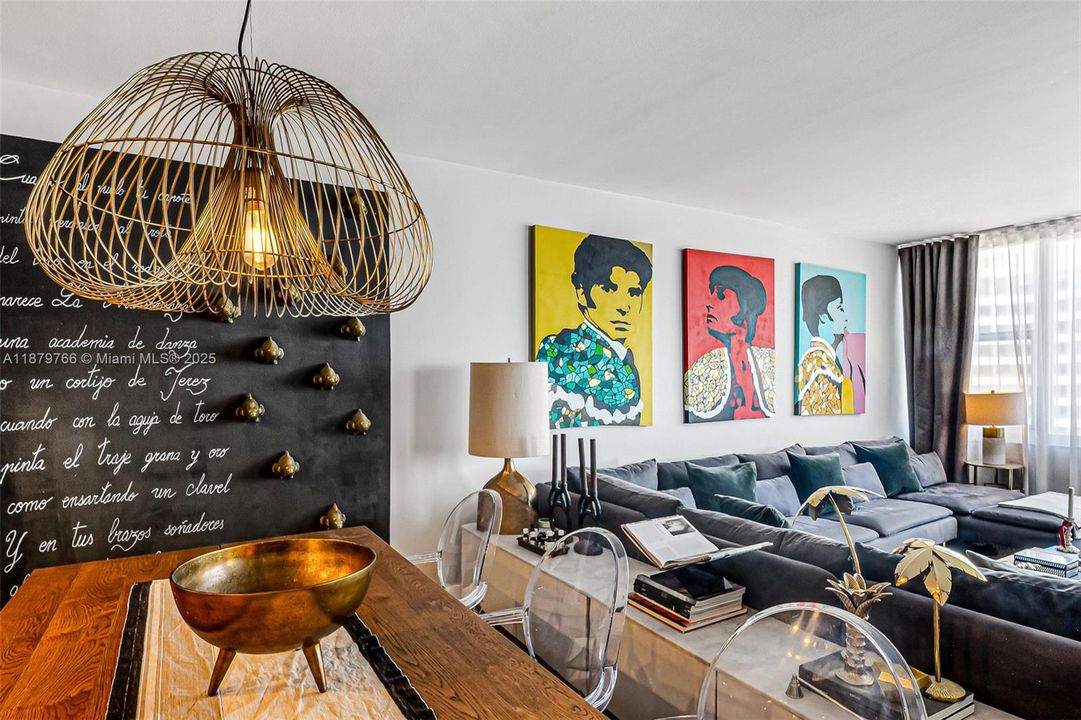 На продажу: $829,000 (2 спален, 2 ванн, 1650 Квадратных фут)