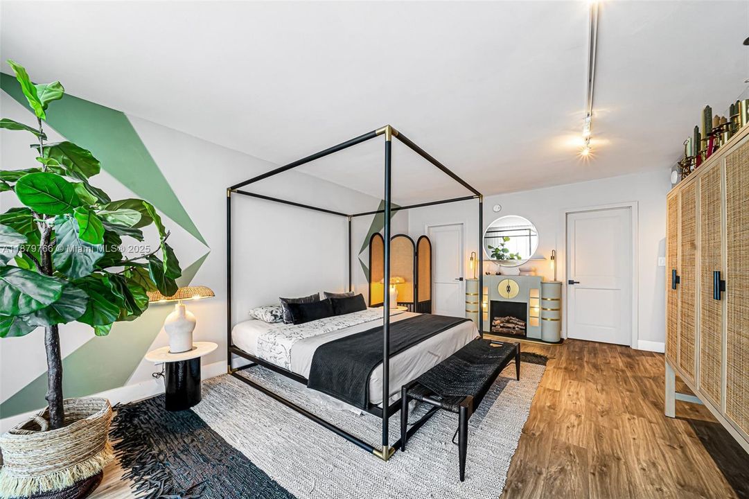 На продажу: $829,000 (2 спален, 2 ванн, 1650 Квадратных фут)