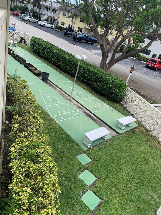 For Sale: $135,000 (1 beds, 1 baths, 700 Square Feet)