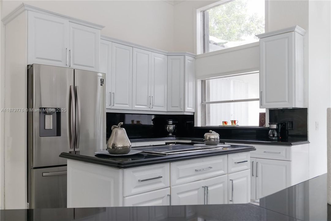 For Rent: $10,495 (5 beds, 5 baths, 4954 Square Feet)