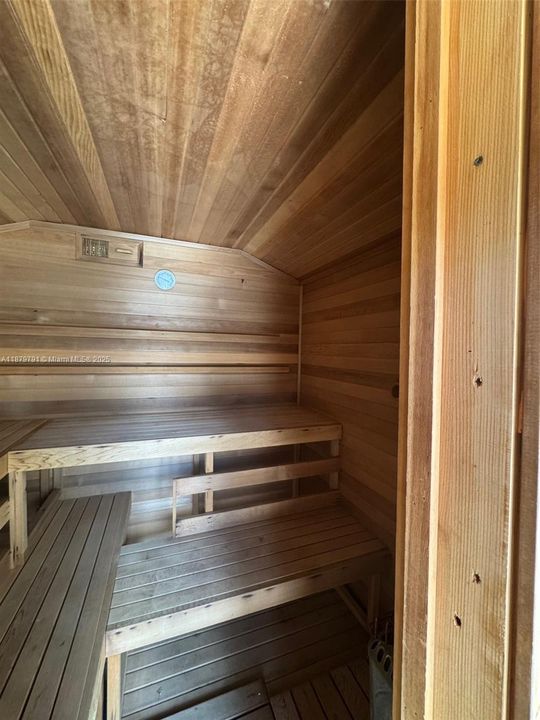 For Sale: $1,249,000 (4 beds, 3 baths, 2476 Square Feet)