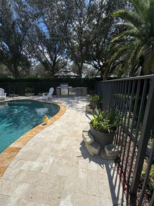 For Sale: $1,249,000 (4 beds, 3 baths, 2476 Square Feet)