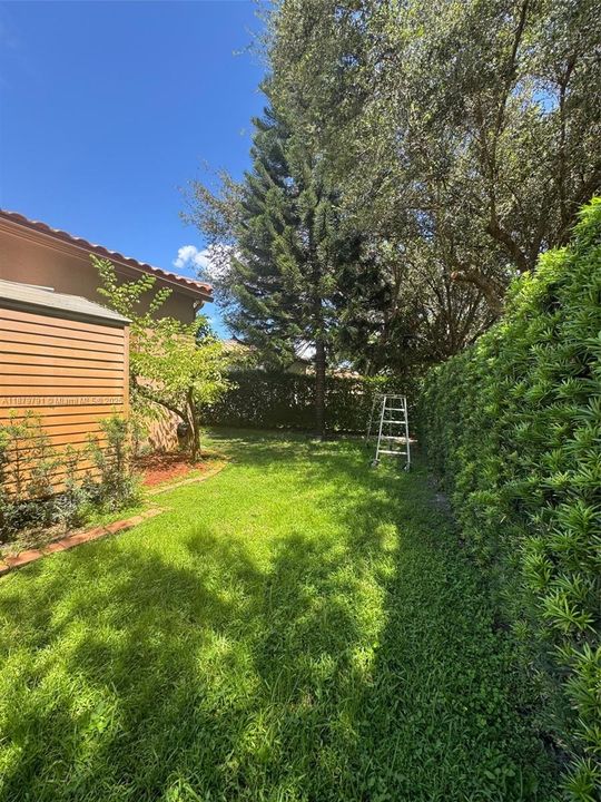 For Sale: $1,249,000 (4 beds, 3 baths, 2476 Square Feet)