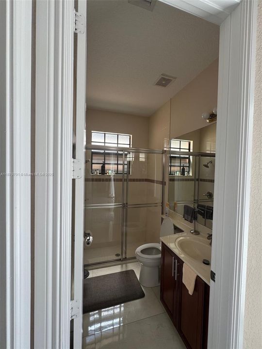 For Sale: $1,249,000 (4 beds, 3 baths, 2476 Square Feet)