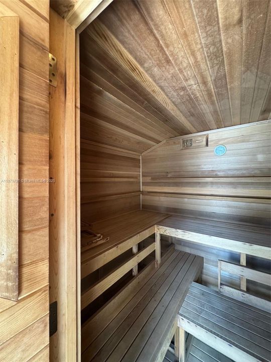 For Sale: $1,249,000 (4 beds, 3 baths, 2476 Square Feet)