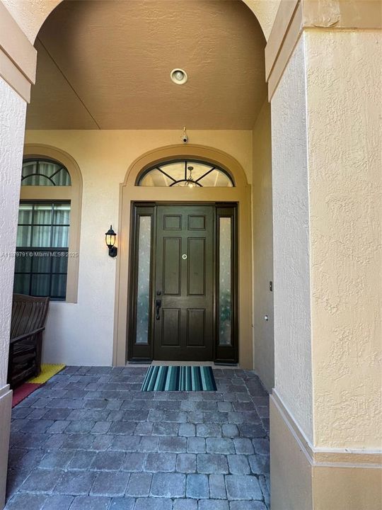 For Sale: $1,249,000 (4 beds, 3 baths, 2476 Square Feet)