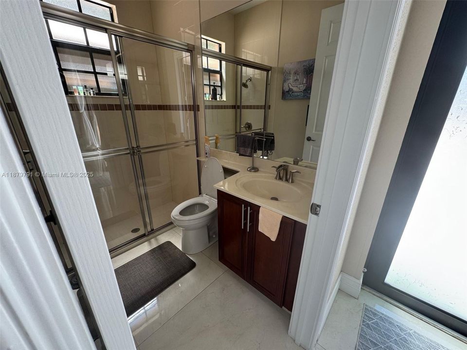 For Sale: $1,249,000 (4 beds, 3 baths, 2476 Square Feet)