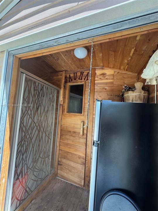 For Sale: $1,249,000 (4 beds, 3 baths, 2476 Square Feet)