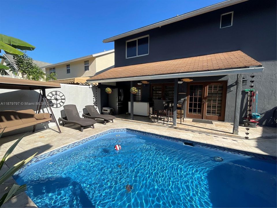 В аренду: $5,700 (6 спален, 2 ванн, 2815 Квадратных фут)