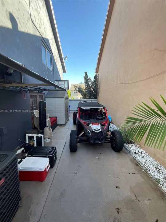 В аренду: $5,700 (6 спален, 2 ванн, 2815 Квадратных фут)