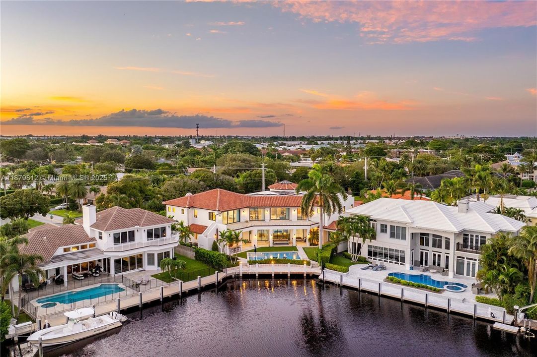 待售: $9,990,000 (8 贝兹, 7 浴室, 8433 平方英尺)