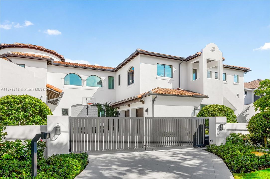 待售: $9,990,000 (8 贝兹, 7 浴室, 8433 平方英尺)