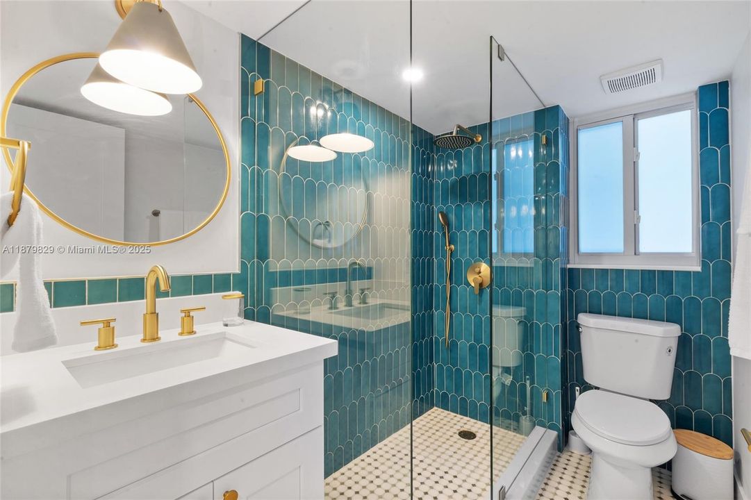 For Rent: $2,900 (2 beds, 1 baths, 1204 Square Feet)