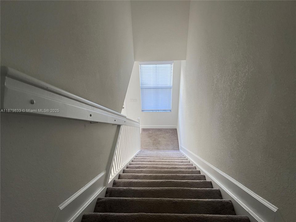 Recently Rented: $3,150 (3 beds, 2 baths, 1506 Square Feet)