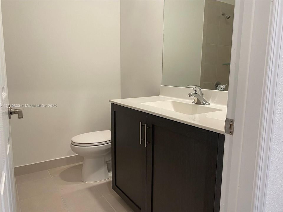 Recently Rented: $3,150 (3 beds, 2 baths, 1506 Square Feet)