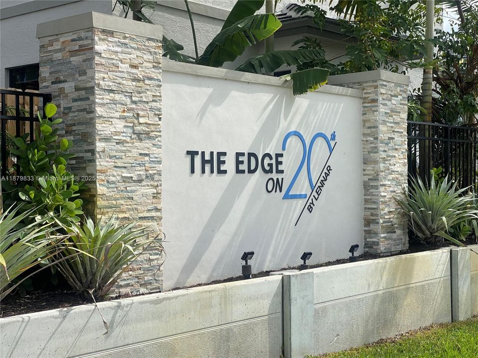 Recently Rented: $3,150 (3 beds, 2 baths, 1506 Square Feet)