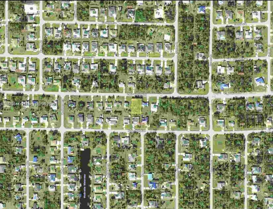 Под контрактом: $15,000 (0.23 acres)