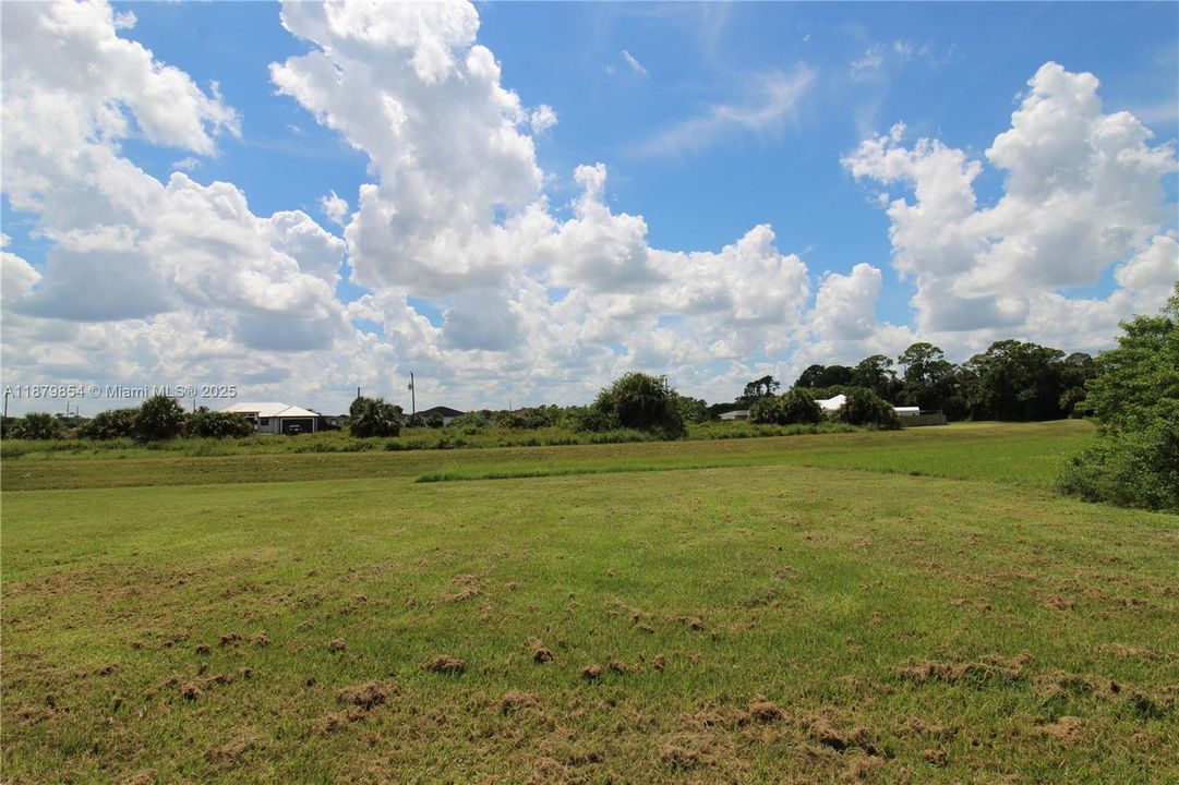 For Sale: $285,000 (3 beds, 2 baths, 0 Square Feet)