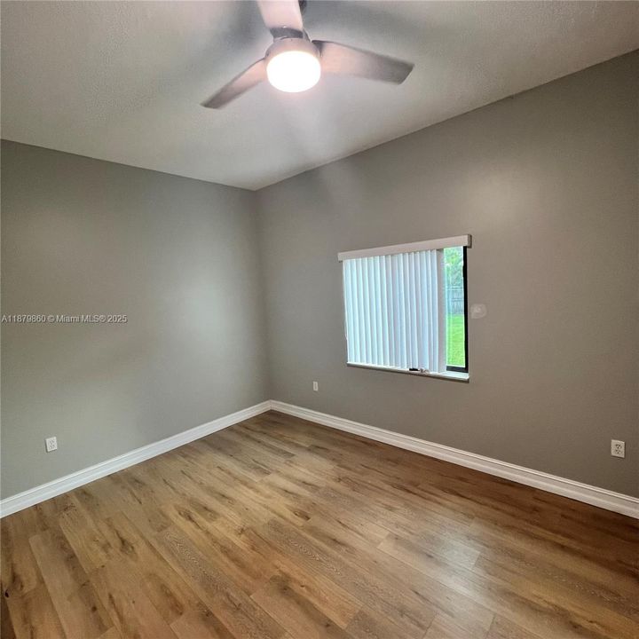 For Rent: $1,200 (1 beds, 1 baths, 500 Square Feet)