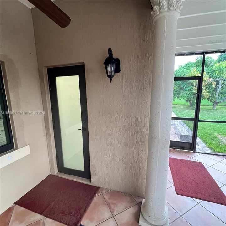 For Rent: $1,200 (1 beds, 1 baths, 500 Square Feet)