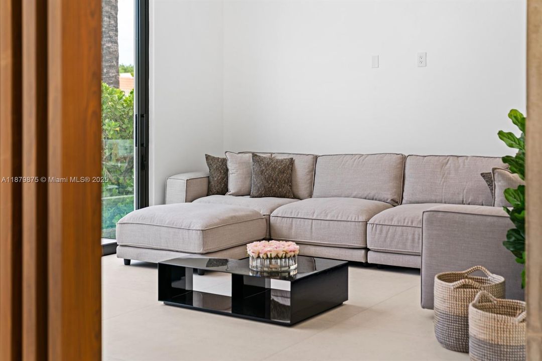 For Sale: $7,495,000 (4 beds, 4 baths, 0 Square Feet)