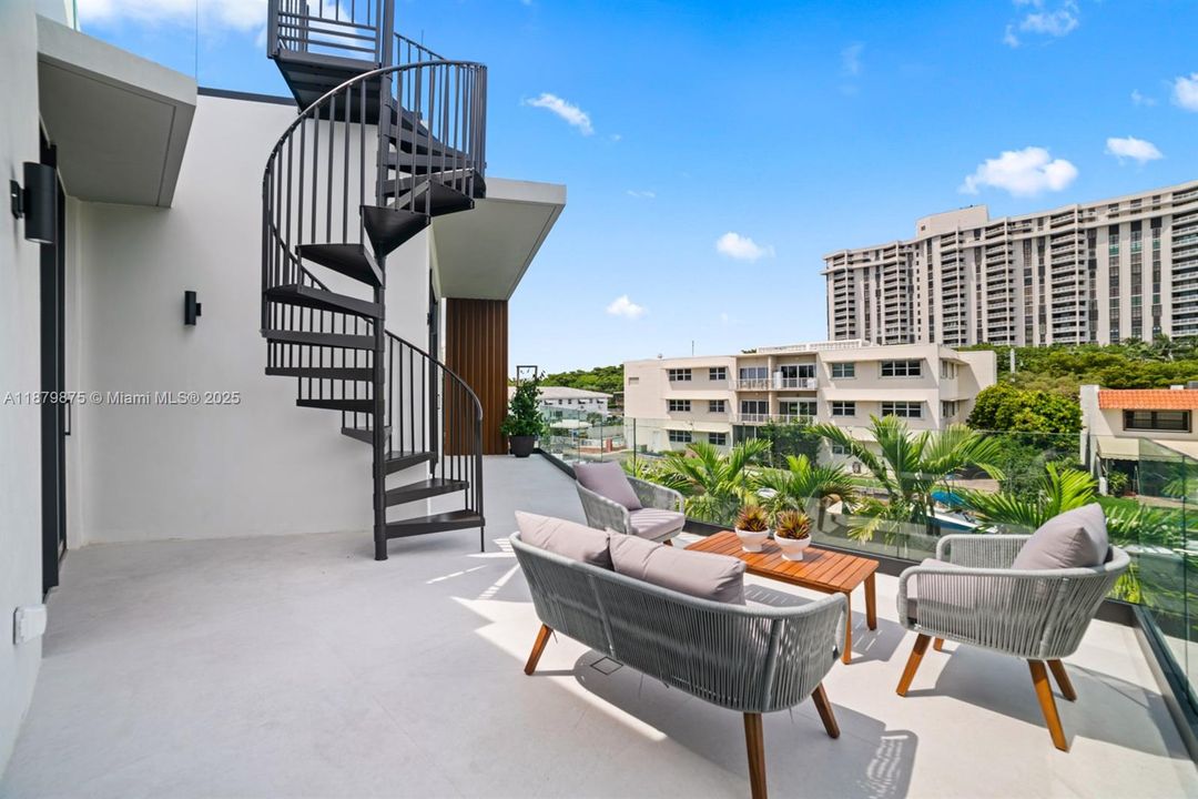 For Sale: $7,495,000 (4 beds, 4 baths, 0 Square Feet)