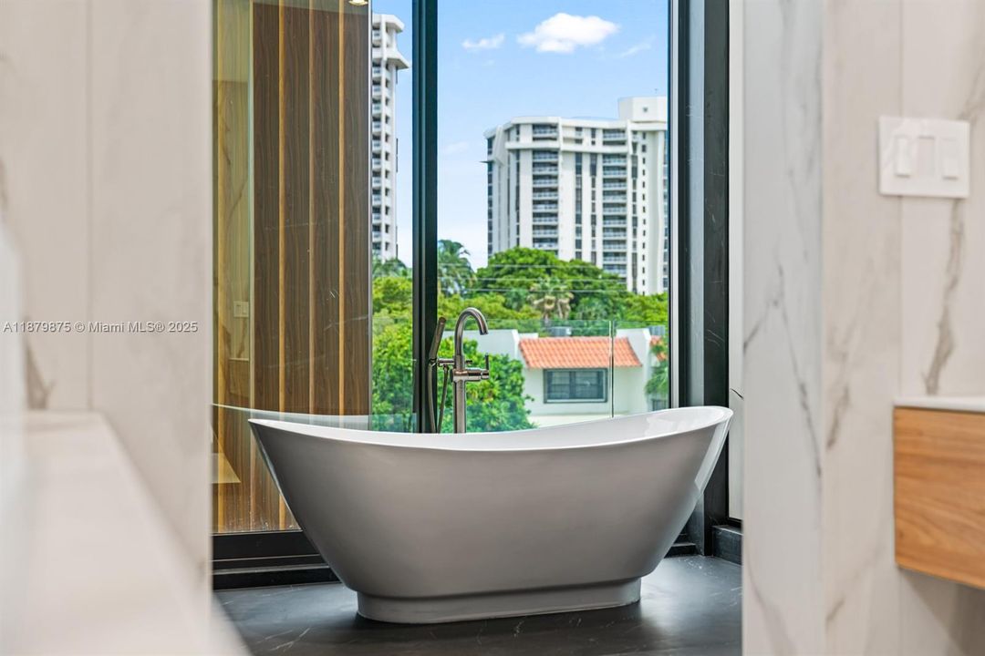 For Sale: $7,495,000 (4 beds, 4 baths, 0 Square Feet)