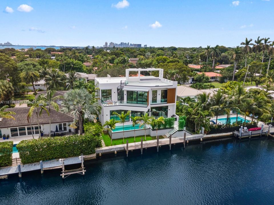 For Sale: $7,495,000 (4 beds, 4 baths, 0 Square Feet)