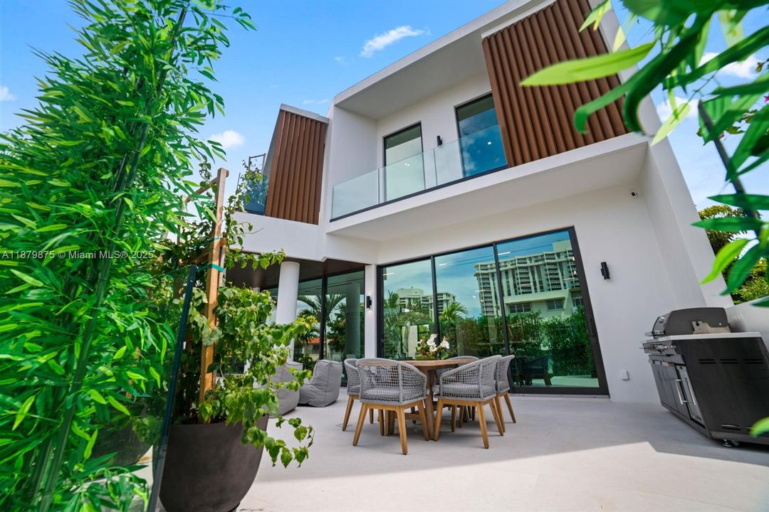 For Sale: $7,495,000 (4 beds, 4 baths, 0 Square Feet)