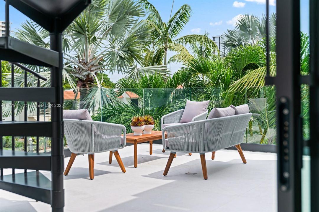 For Sale: $7,495,000 (4 beds, 4 baths, 0 Square Feet)