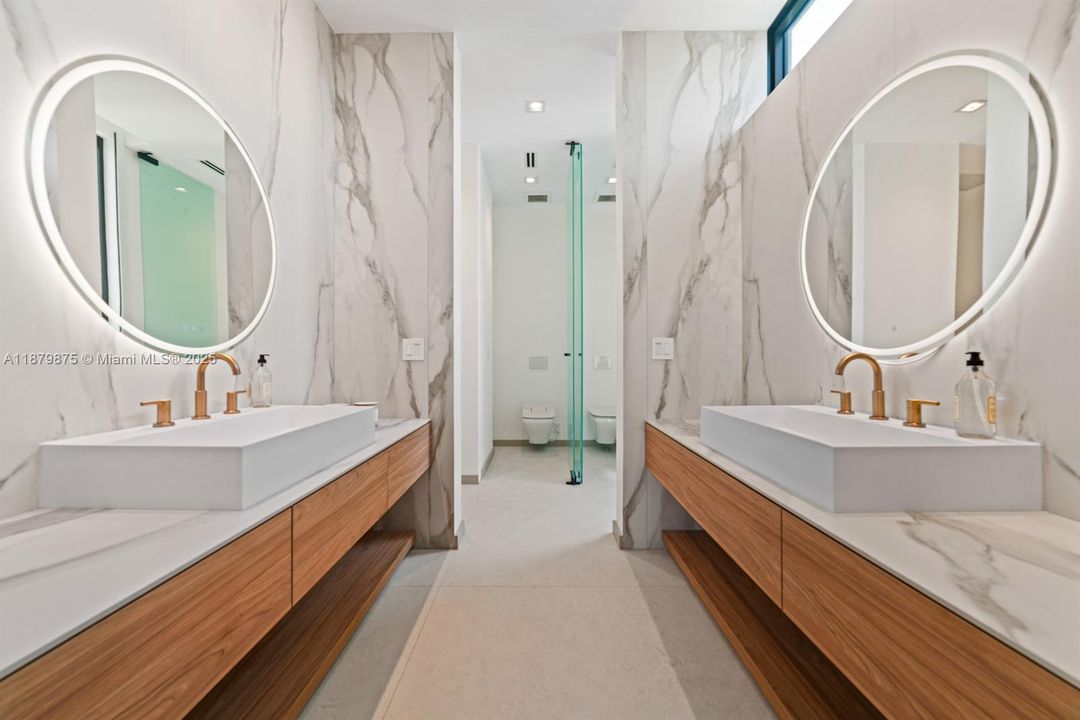 For Sale: $7,495,000 (4 beds, 4 baths, 0 Square Feet)