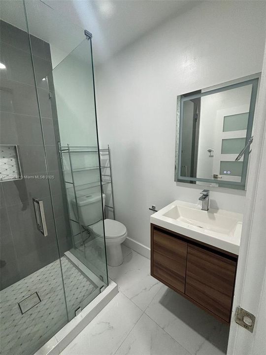 For Rent: $1,300 (1 beds, 1 baths, 0 Square Feet)