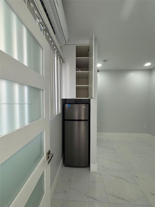 For Rent: $1,300 (1 beds, 1 baths, 0 Square Feet)