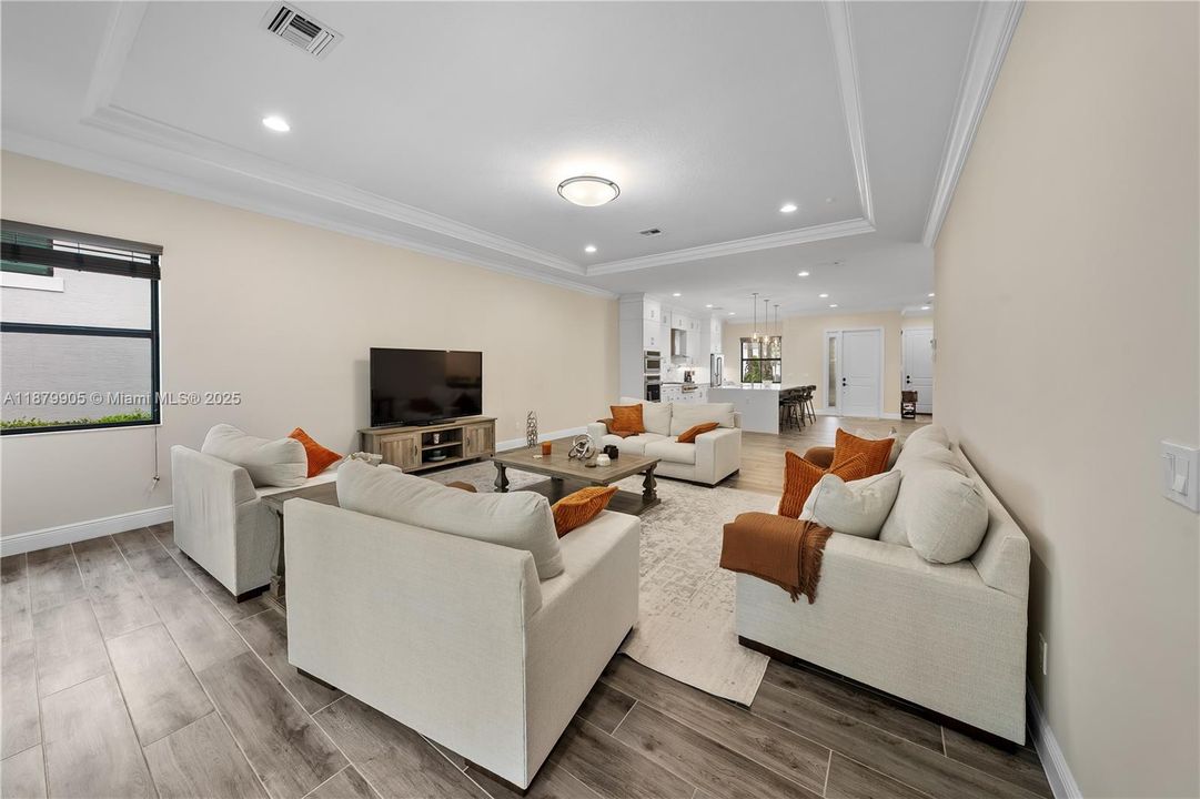 Recently Rented: $11,000 (4 beds, 4 baths, 3166 Square Feet)